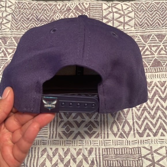 Hornets SnapBack - Picture 7 of 8